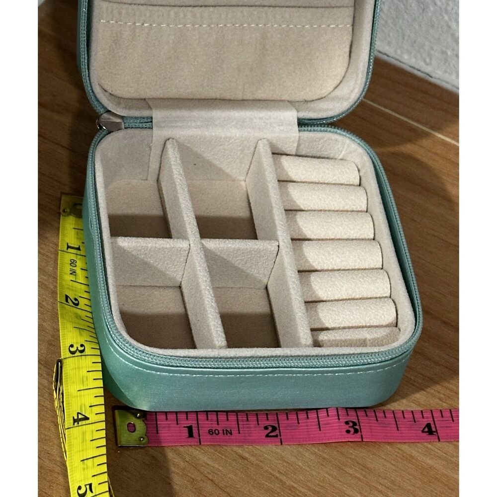 Green Portable Jewelry Organizer Storage Case NWOT - Picture 4 of 5